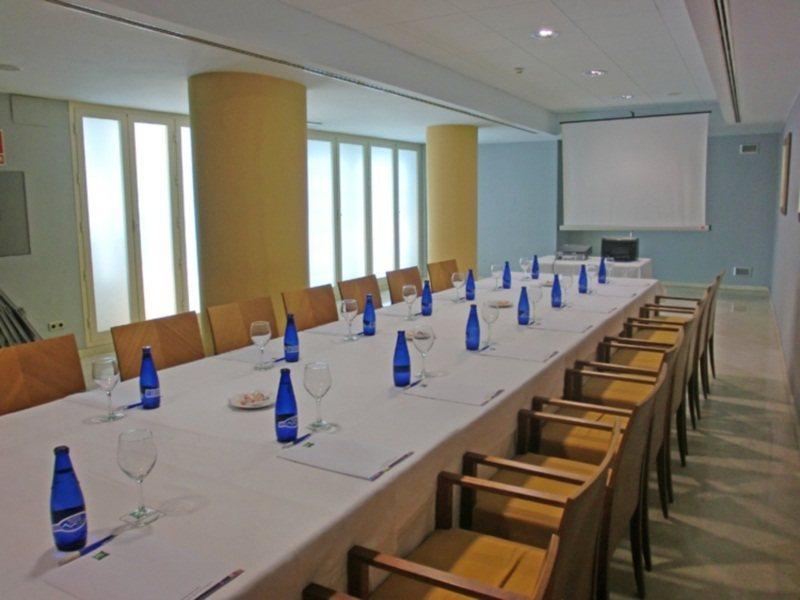 Hotel Ibis Styles Zaragoza Ramiro I Business foto