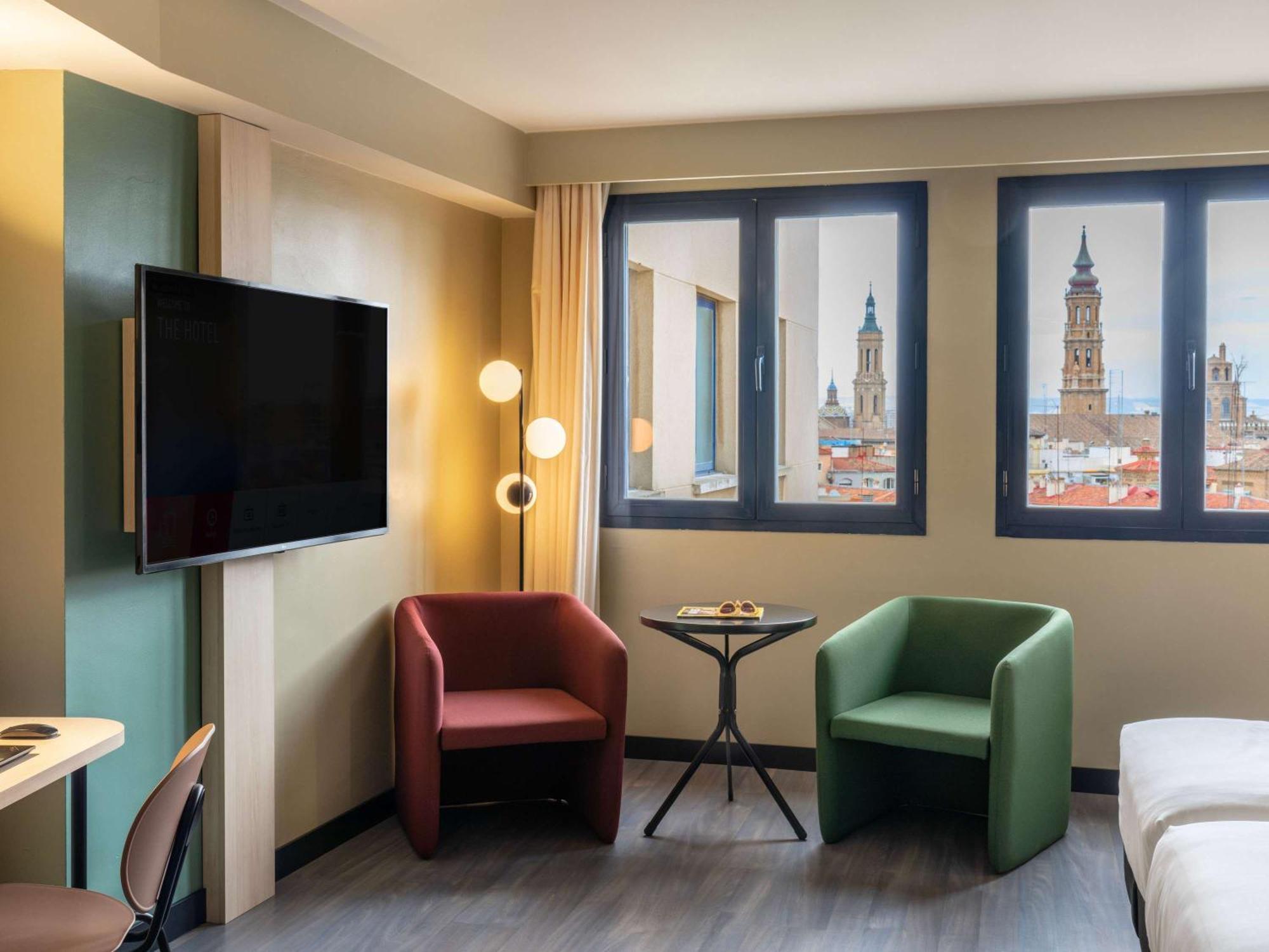 Hotel Ibis Styles Zaragoza Ramiro I Exterior foto